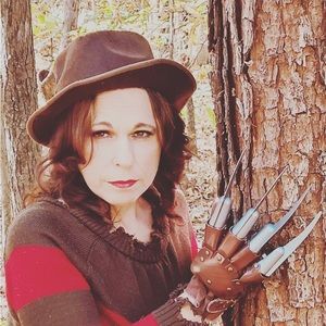 Meet your Posher, Posh